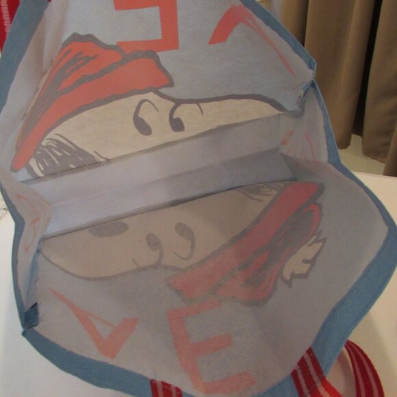 Peanuts/Snoopy 2024 AE Shopping Tote - Picture 7 of 13